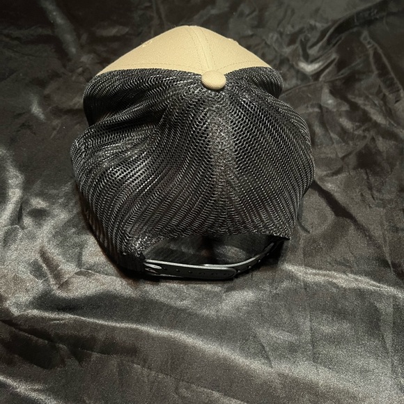 quicksilver tan hat - Picture 2 of 2